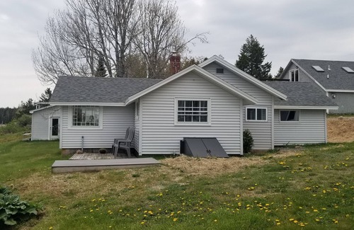 Birch Harbor Cottage | Cozy cottage overlooking beautiful Bunker's Harbor in Birch Harbor, ME