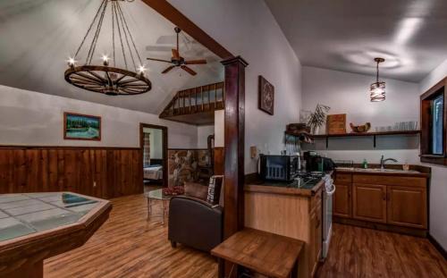 Canadensis House | Cozy Cottage Rental with Small Private Pond in Canadensis, Pennsylvania