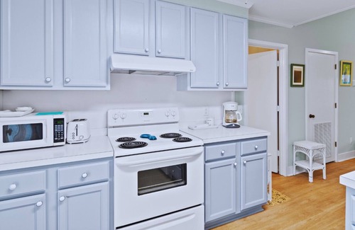 Sunset Beach House | Cozy Cottage Situated Near Bird Island on Beautiful Sunset Beach NC
