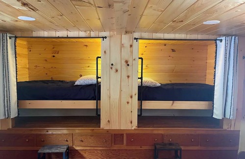 Ludington Cottage | Cozy cottage