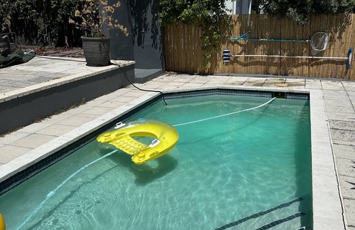 Marina da Gama Cottage | Cozy cottage with 1 bedroom and WiFi, AC in beautiful Cape Town