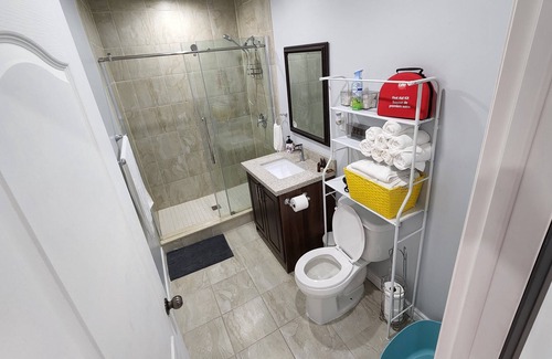 Alcona Cottage | Cozy Cottage with Amazing Location!!!!