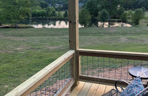 Tunnel Hill House | Cozy cottage with pool, hot tub, WiFi, & AC on a peaceful farm in Tunnel Hill