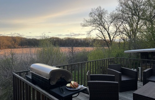 Powers Lake House | Cozy Cottage With Prairie & Lake Views Near Summer Activities & Lake Geneva