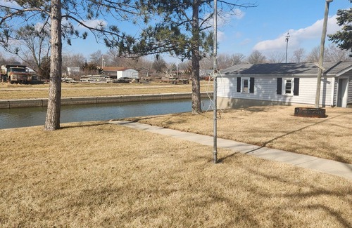 Celina Cottage | Cozy Cottage with water access, Newly remodeled