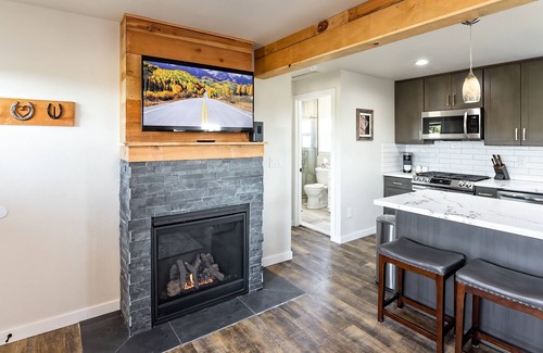 Kittitas County Cabin | Cozy country cabin 20 minutes to Ellensburg/Cle Elum. Bring your horses or ATV's