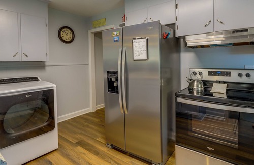 Arapahoe House | Cozy Country Getaway in Grantsboro Near Beaches!
