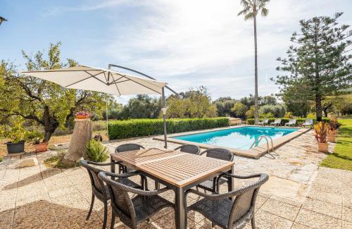 Alaro House | Cozy Country House Banyols