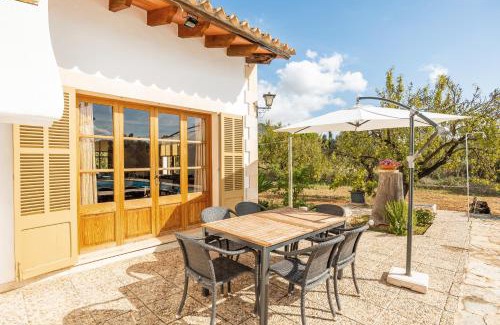 Alaro House | Cozy Country House Banyols
