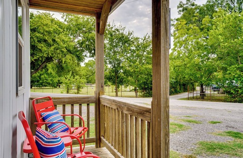 Slidell Apartment | Cozy Country Living: Cabin in Slidell/Decatur!
