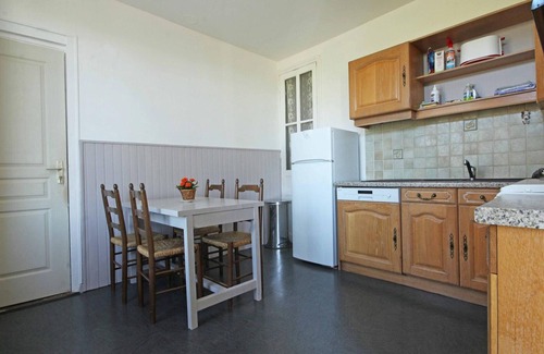 Saint-Pierre-la-Riviere Cottage | Cozy countryside home with enclosed garden - Pets welcome