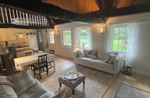 Maniquerville House | Cozy countryside family home with large private garden and close to the seaside