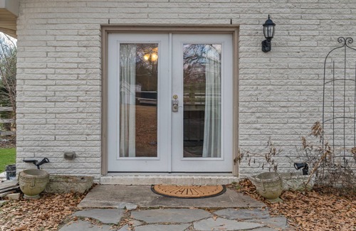 Bellevue House | Cozy County Line Gem