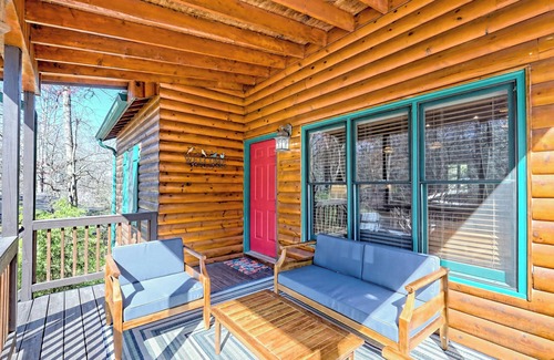 Elf Cabin | Cozy Cove Retreat by Chatuge Home Concierge Private Swim Dock, kayaks, grill