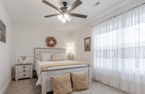 Clarksville House | Cozy craftsman home!