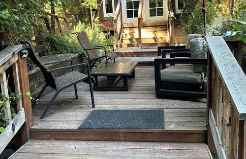 Soquel Cabin | Cozy Creekside Cabin in Santa Cruz Mountains