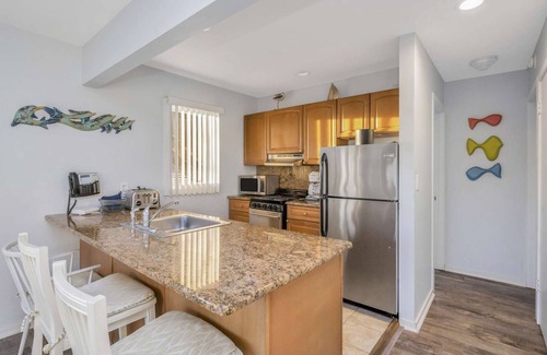 Napeague Apartment | Cozy Crib 2BR Beachside Home | PoolTennisClubhouse