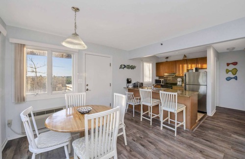 Napeague Apartment | Cozy Crib 2BR Beachside Home | PoolTennisClubhouse