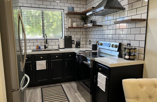 Yuma House | Cozy Crowder Condo - Chic hotel look with a home feel