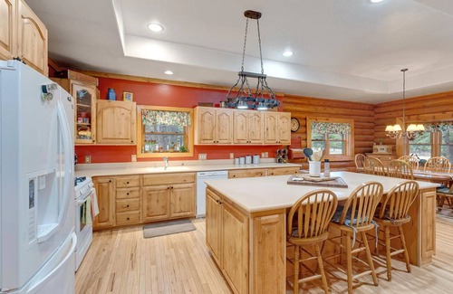 Williams Cabin | Cozy Custom Cabin In The Pines-Williams AZ