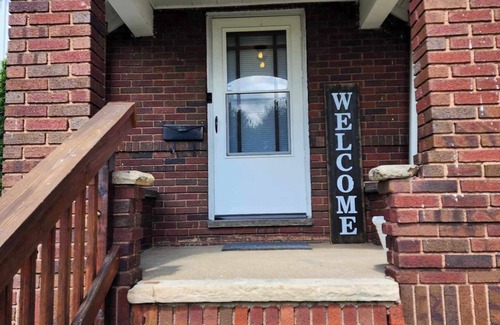 Wooster House | Cozy, cute home close to College of Wooster and Amish Country, Ohio