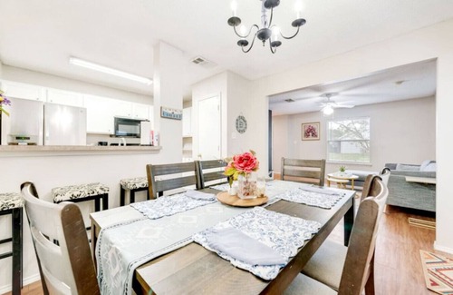 Oak Cliff House | Cozy Dallas Casa – 5 beds/9 people - Bishop Arts