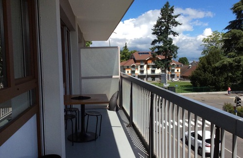 Thonon-les-Bains Apartment | Cozy design accommodation opposite the thermal baths, near downtown