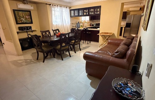 Santiago de los Caballeros House | Cozy 3BR Gurabo home with projector, A/C, near trails, dining & The Monument.