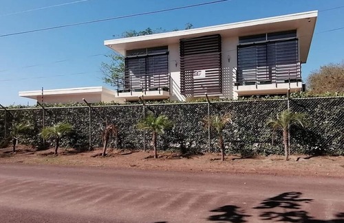 Tamarindo Apartment | Cozy dog-friendly apt w/shared pool - close to Tamarindo