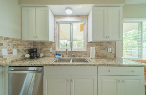 Yacht Club House | Cozy Doll House at Yacht Club Walking distance to Downtown Cape Coral & Beach