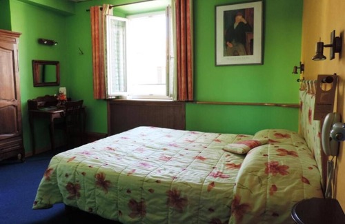 Digne-les-Bains Hotel | Cozy Double Room w/Free Parking Near Town Center!