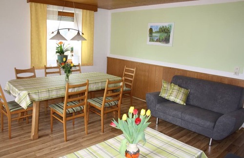 Eging am See Apartment | Cozy double room 3(17sqm) with separate kitchen