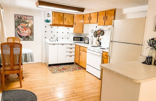 Nevada City Apartment | Cozy Downtown Cottage w Parking