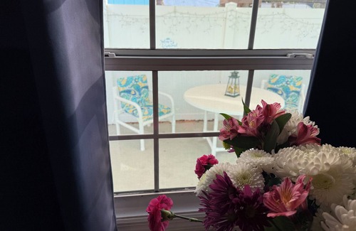 Stuart Apartment | Cozy Downtown Stuart Cottage. Bring your boat 1.3m from ramps beaches & downtown