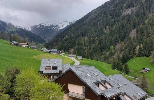 Beaufort Apartment | Cozy duplex for 5/6 people in Arêches-Beaufort, ski-in/ski-out