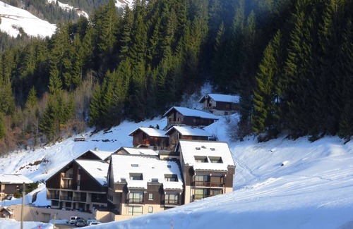 Beaufort Apartment | Cozy duplex for 5/6 people in Arêches-Beaufort, ski-in/ski-out