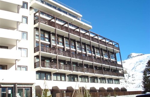 Flaine Apartment | Cozy Duplex - Ski-In/Ski-Out - Pool, Spa, Parking - Sleeps 6