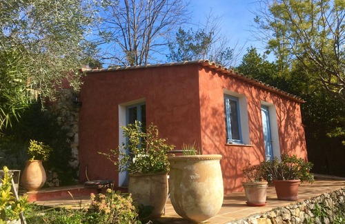 Tourrettes-sur-Loup Cottage | Cozy elegant studio in the country side on the French Riviera