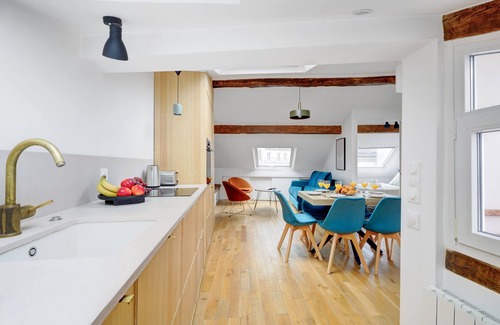 Latin Apartment | Cozy & Elegant Retreat Near Notre-Dame