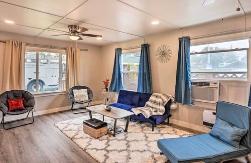Elk Grove House | Cozy Elk Grove Home in the Heart of Old Town!