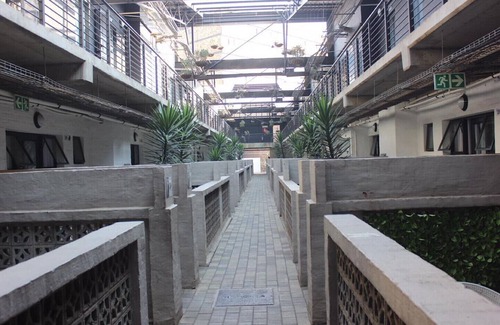 Downtown Johannesburg Apartment | Cozy Entire Apartment In The Center Of Maboneng