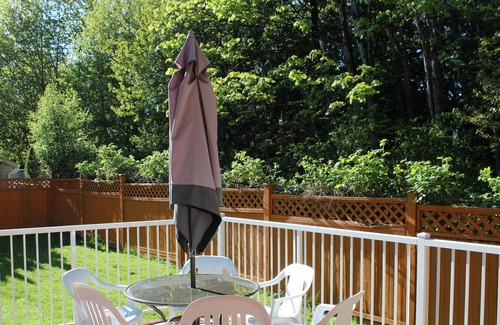 Guildford House | Cozy, family-friendly 5 Bedrooms and 4 bath House! Convenient Location