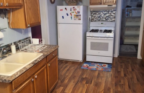 Benkelman Cottage | Cozy, Family Friendly getaway, Great place to relax and escape every day life.