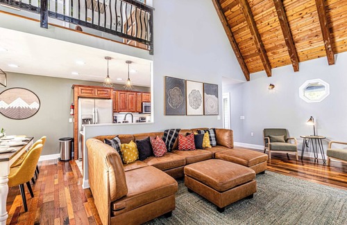 Bryson City House | Cozy Family Getaway w/Games, Hot Tub & Fire Pit