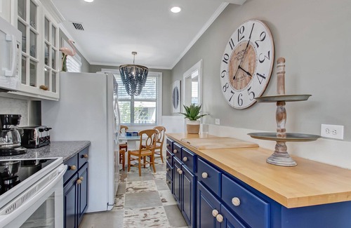 Tybee Island House | Cozy Family Home Right Near the Beach