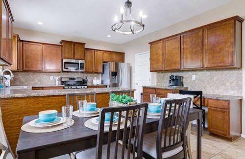 San Antonio House | Cozy Family Home w/Pool Access and Theater Room!