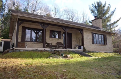 Saint-Sauveur House | cozy family house for rent on the ski mountain