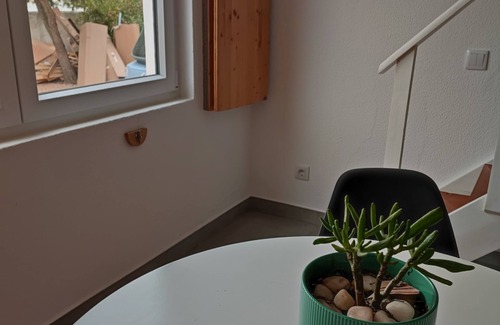 Ameijeira House | Cozy Family House's Studio - 8 minutes from beach.