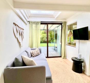 Vijfhuizen House | Cozy family house with spacious garden in the nature near Amsterdam