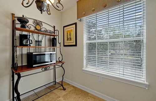 Reunion Apartment | Cozy Family Retreat | Minutes from Disneyland